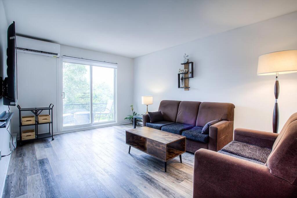 Luxery 3br Apartment, Free Parking Apartment Montreal