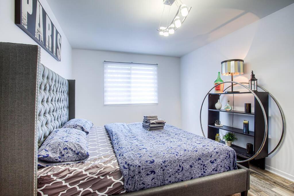 Luxery 3br Apartment, Free Parking * Montreal
