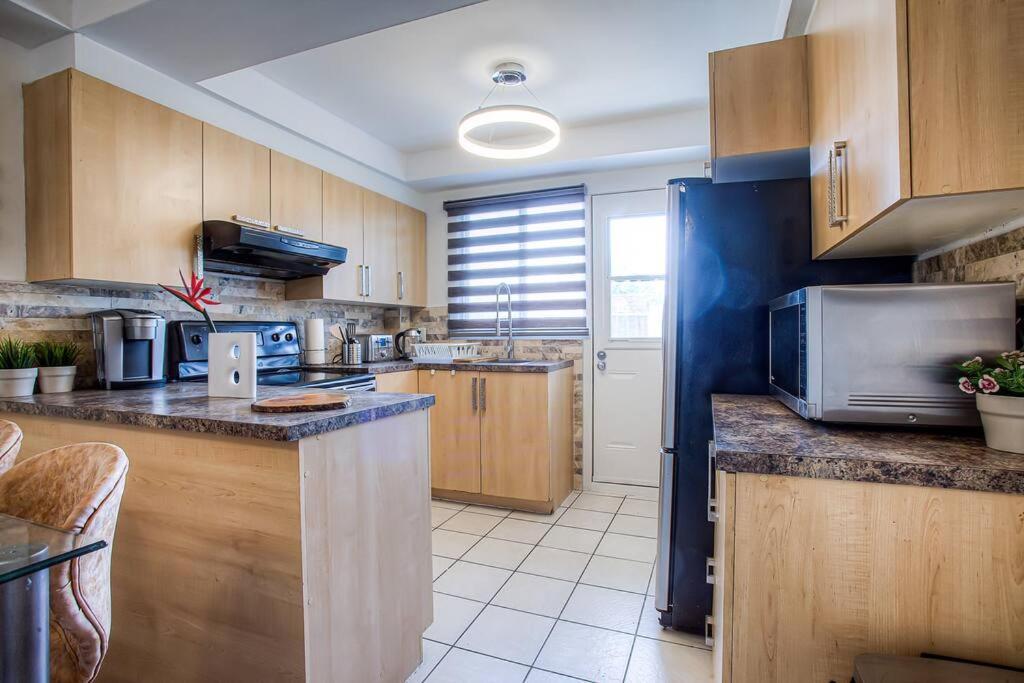 Luxery 3br Apartment, Free Parking *